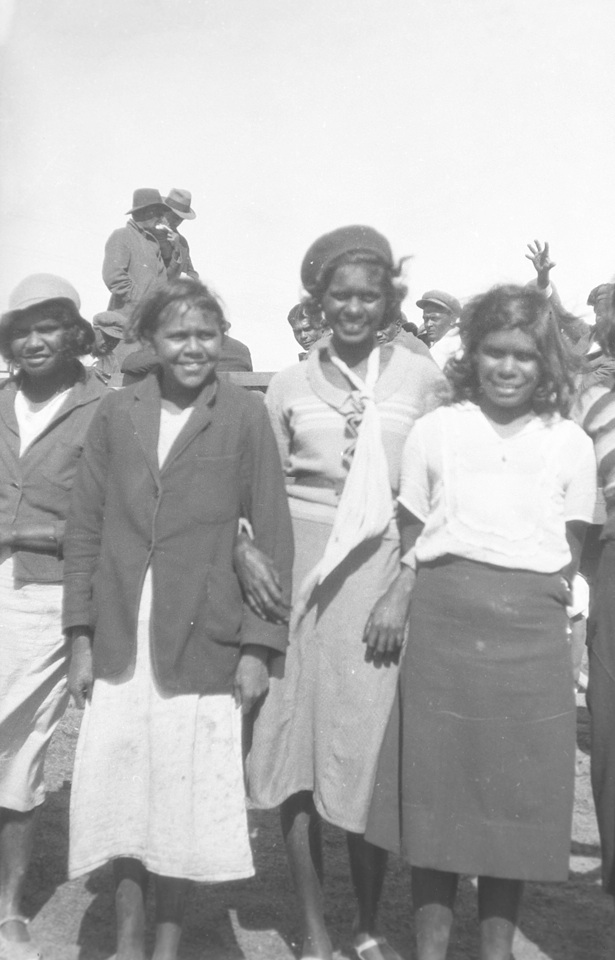 Group-of-women-at-Cherbourg-Aboriginal-Settlement_1934