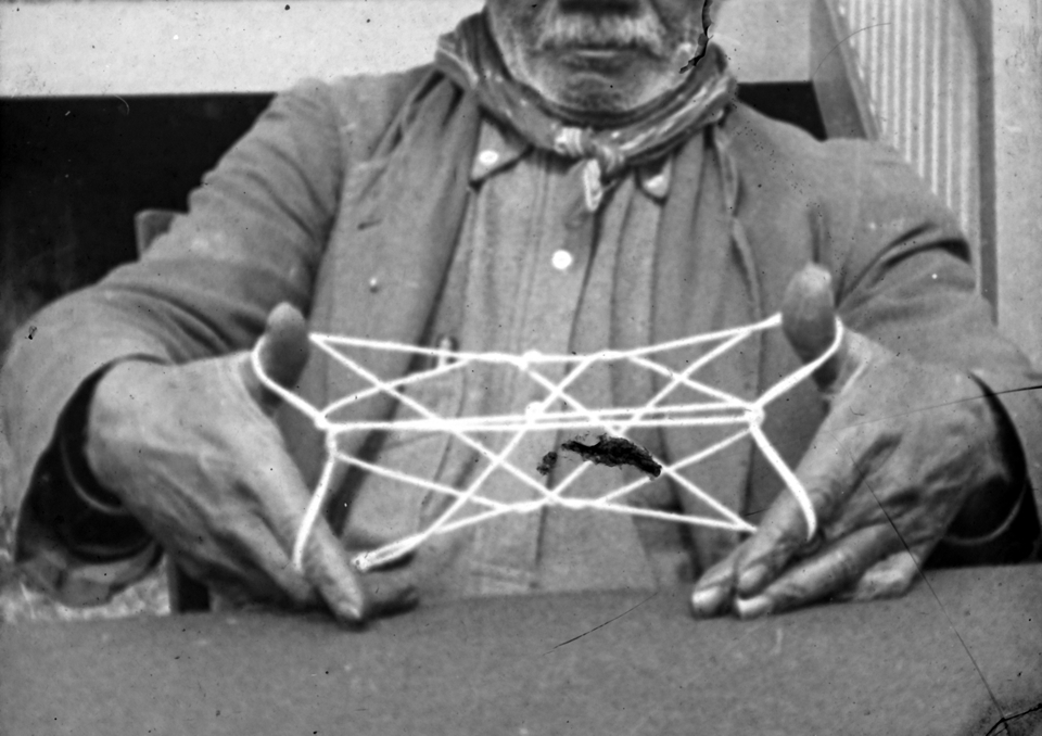 man-with-string-design-at-cherbourg-aboriginal-settlement-plate6_1934