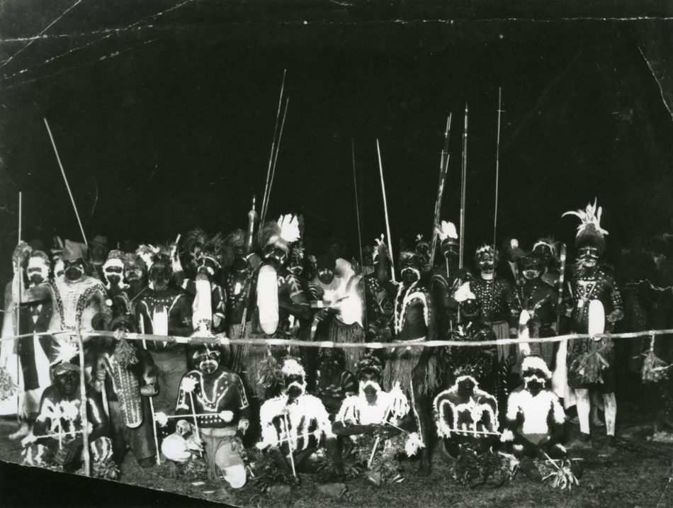 barambah-men-performing-for-movie-plate4_1930s
