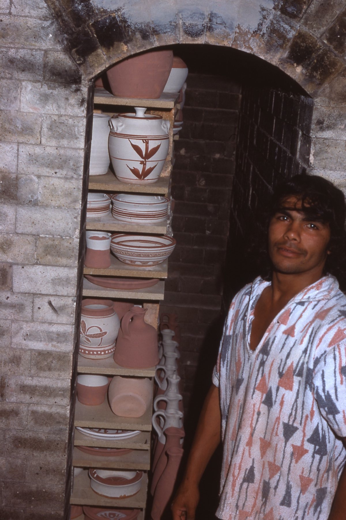 sc-030_Man at Barambah Pottery_c1970
