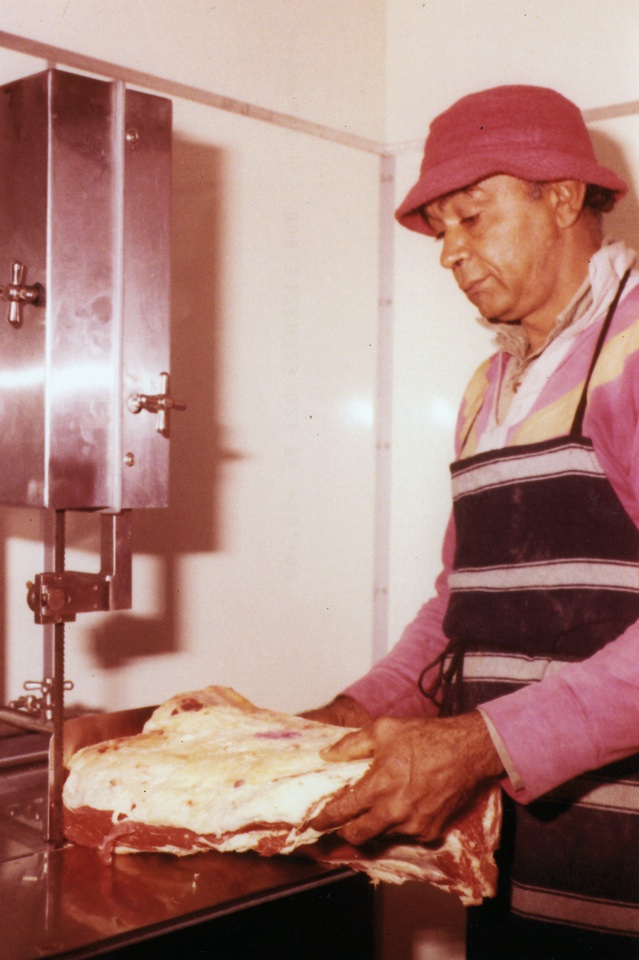 Aboriginal-butcher-at-the-Meat-Mart-in-Cherbourg_1970s