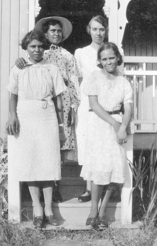 Women at AIM mission house at Murgon c1936