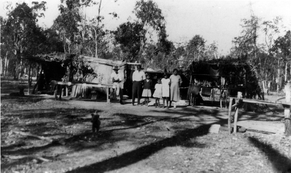 Bush-Camp-at-Cherbourg-Aboriginal-Settlement_1935