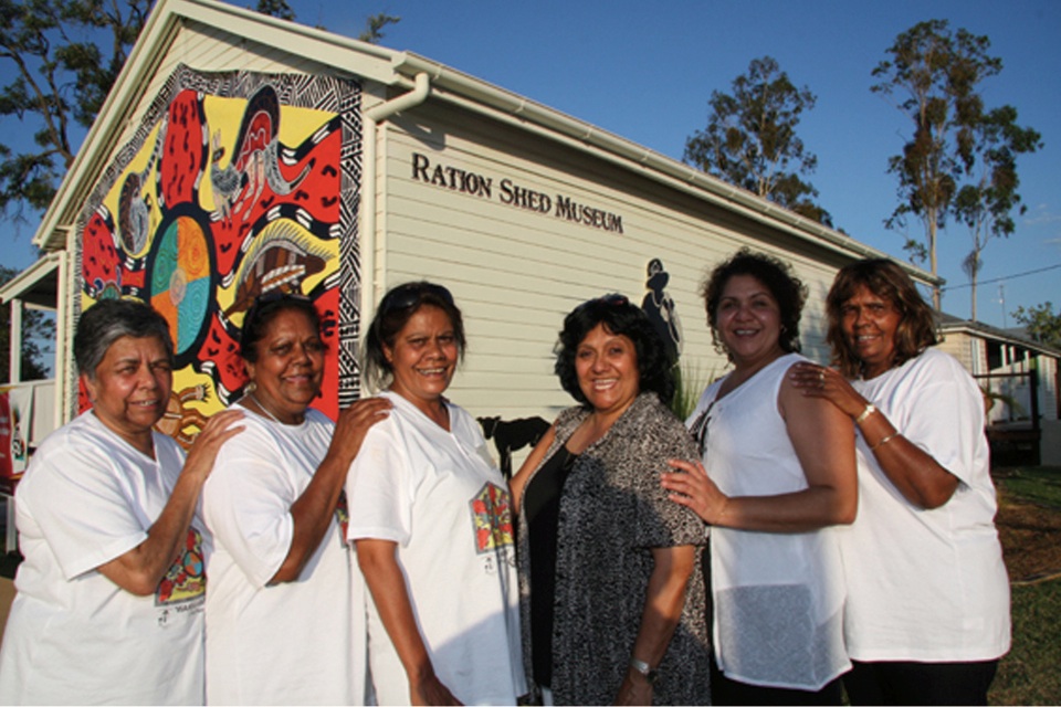 Ration-Shed-Women-at-the-opening-of-the-Cherbourg-Historical-Precinct_2009
